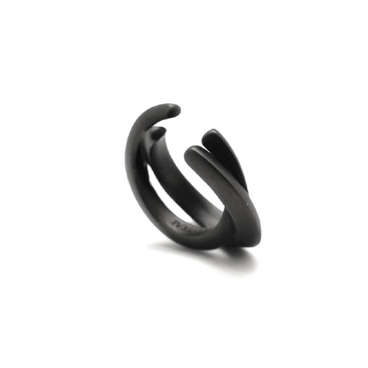 TRIANGLE TWIST EARCUFF